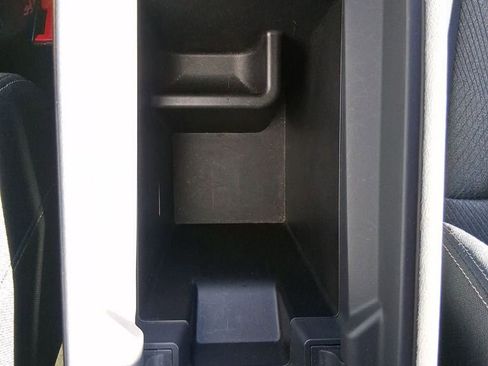 Used 2024 Nissan Rogue SV image 24