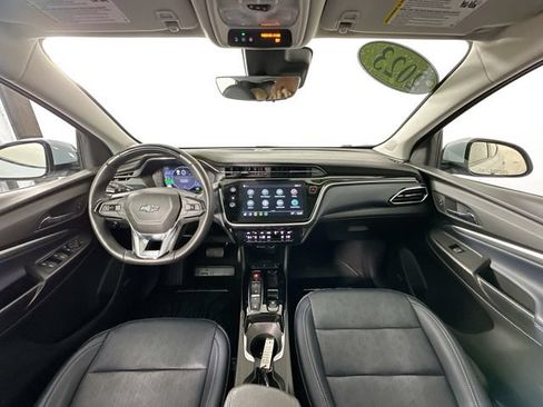 Used 2023 Chevrolet Bolt EUV Premier w/ Sun & Sound Package FWD image 11