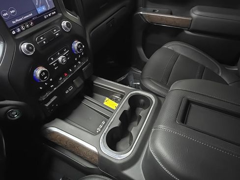 Used 2021 GMC Sierra 1500 Denali AWD/4WD image 31