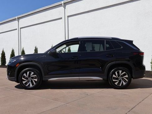 Used 2025 Volkswagen Tiguan S AWD/4WD image 4