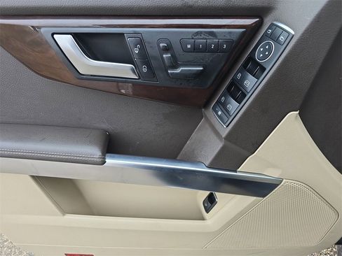 Used 2013 Mercedes-Benz GLK 350 4MATIC image 23