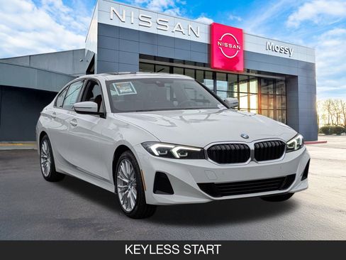 Used 2023 BMW 330i Sedan w/ Convenience Package image 2