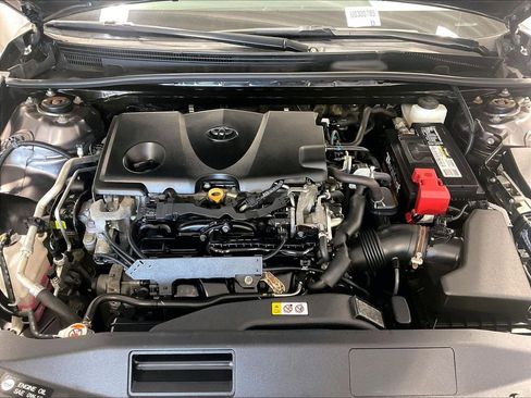 Used 2019 Toyota Camry XLE FWD image 30