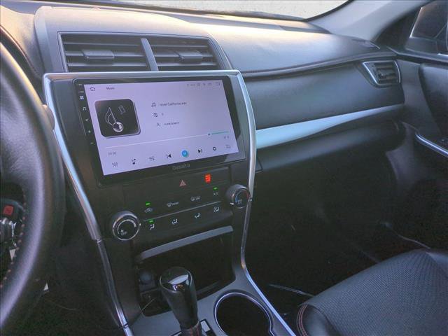 Used 2016 Toyota Camry SE FWD image 14