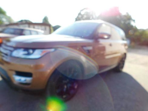 Used 2016 Land Rover Range Rover Sport HSE image 22