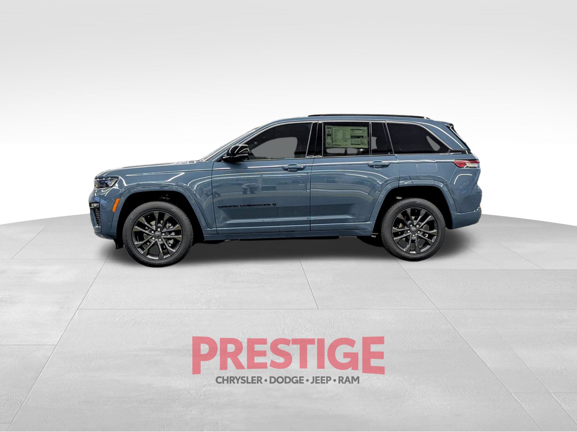 New 2026 Jeep Grand Cherokee Limited AWD/4WD image 10