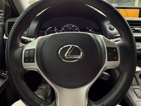 Used 2012 Lexus CT 200h Premium w/ Premium Audio Pkg FWD image 15