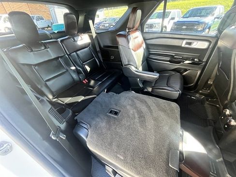 Used 2021 Ford Explorer Platinum AWD/4WD image 58