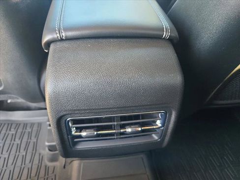 Used 2024 Lincoln Corsair FWD image 16