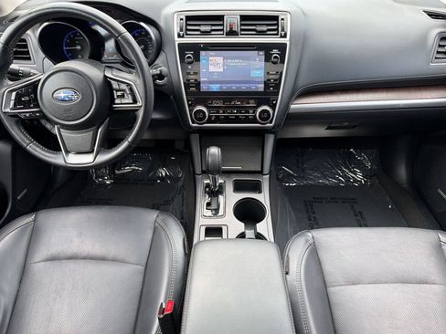 Used 2019 Subaru Outback 2.5i Limited AWD/4WD image 14