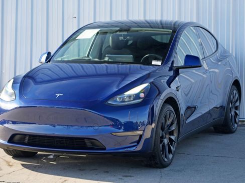Used 2023 Tesla Model Y Long Range image 49