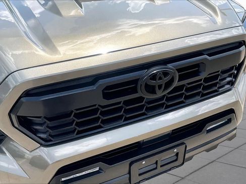 Used 2024 Toyota Tacoma TRD Sport RWD image 29