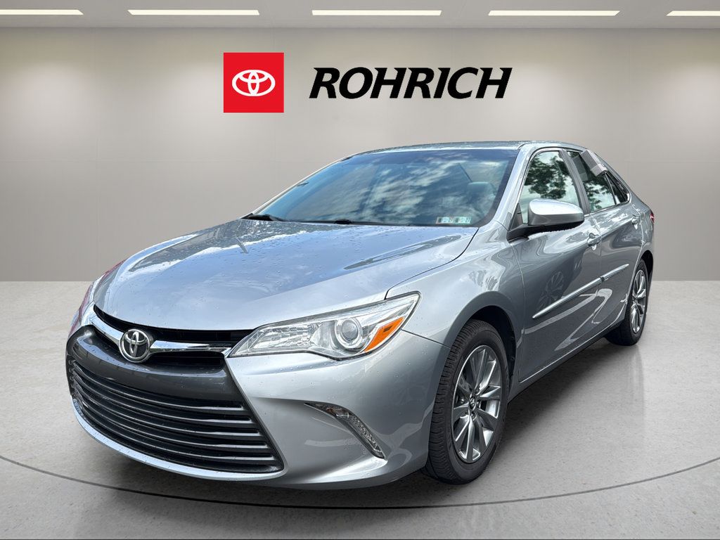 Used 2015 Toyota Camry XLE w/ Convenience Package FWD image 1