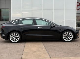 Used 2017 Tesla Model 3 Long Range video 3