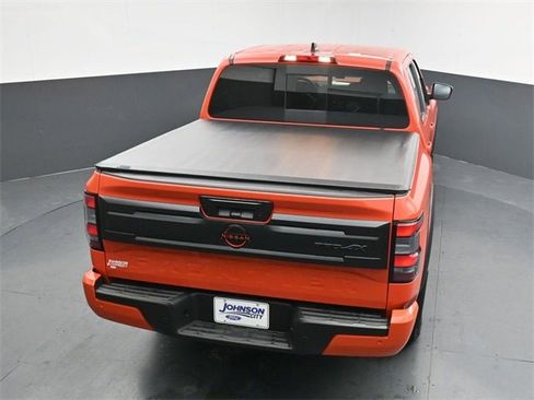 Used 2025 Nissan Frontier PRO-4X image 27