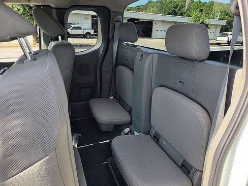 Used 2019 Nissan Frontier S RWD image 13