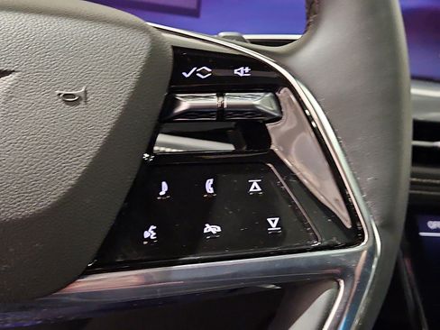 Certified 2025 Cadillac Escalade Premium Luxury image 30