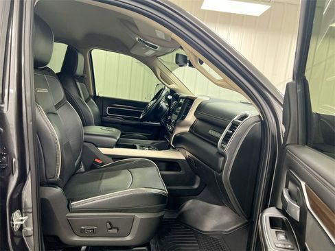 Used 2022 RAM 3500 Laramie image 19