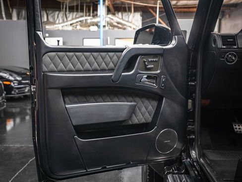 Used 2017 Mercedes-Benz G 550 Squared image 40