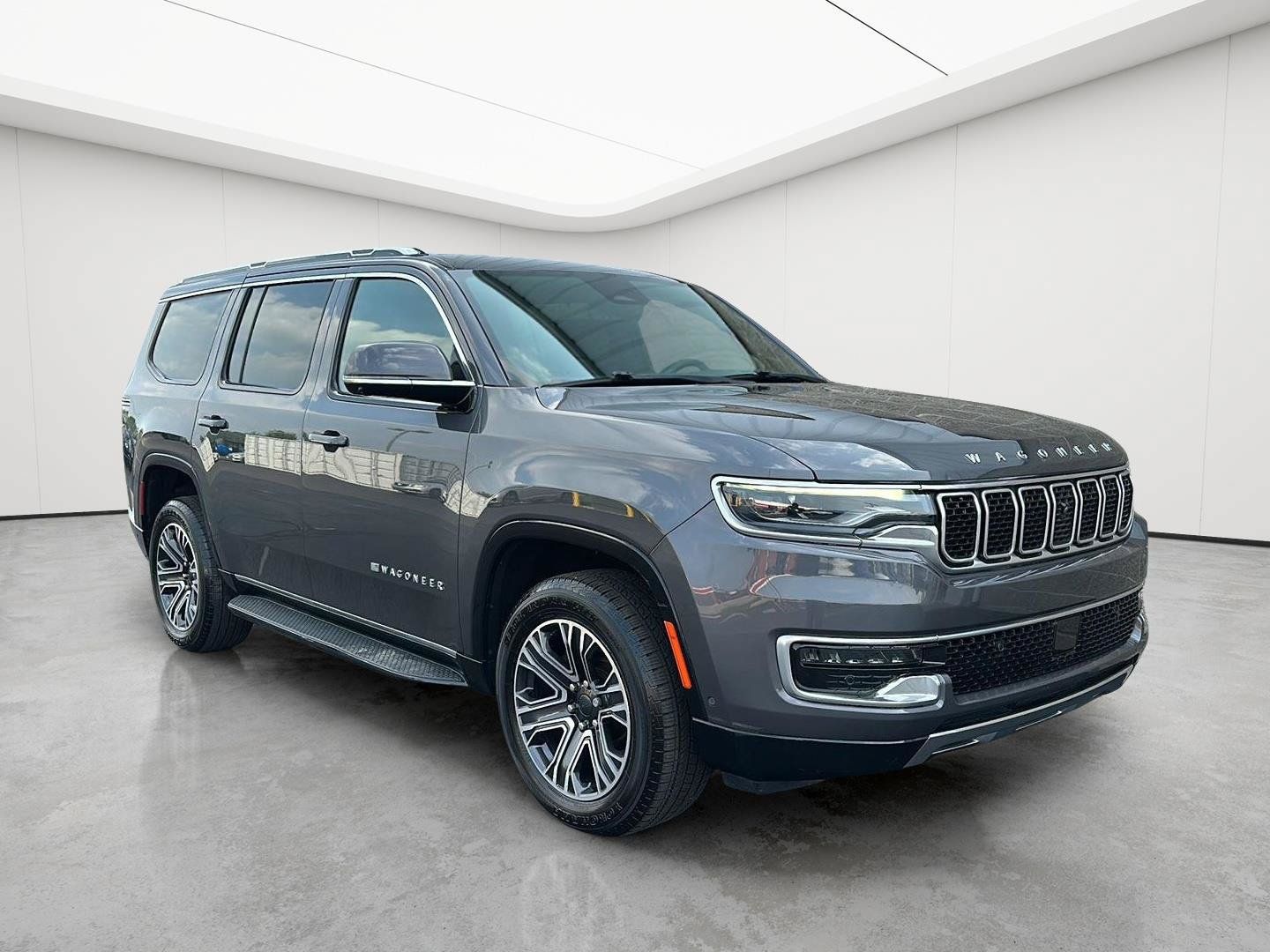 Used 2022 Jeep Wagoneer Series III w/ Convenience Group I AWD/4WD image 3
