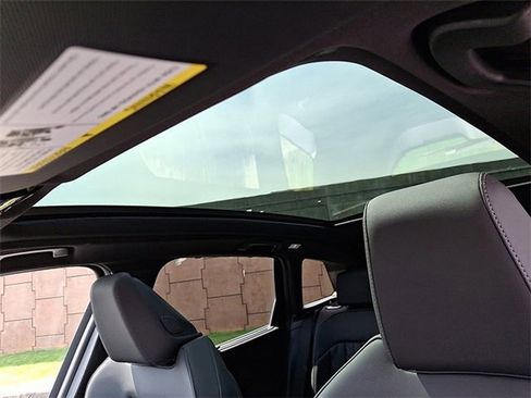 Certified 2025 BMW X3 xDrive30i w/ Premium Package image 9