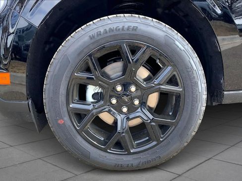 New 2025 Ford Maverick XLT w/ XLT Luxury Package image 12