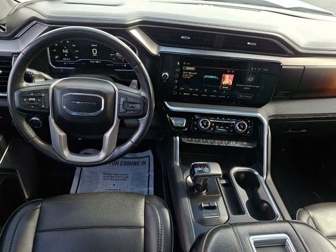 Used 2022 GMC Sierra 1500 Denali AWD/4WD image 12