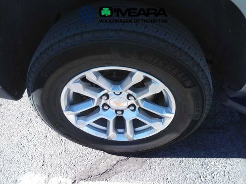 Used 2025 Chevrolet Tahoe LT AWD/4WD image 6