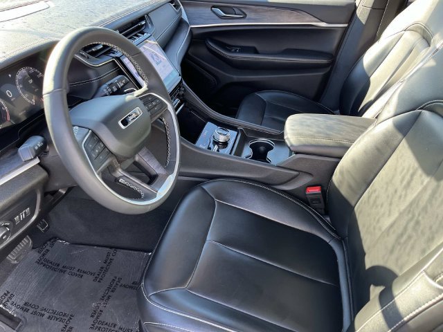 Certified 2024 Jeep Grand Cherokee L Limited AWD/4WD image 28