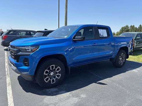 Used 2024 Chevrolet Colorado Z71 w/ Z71 Convenience Package 2 AWD/4WD image 2