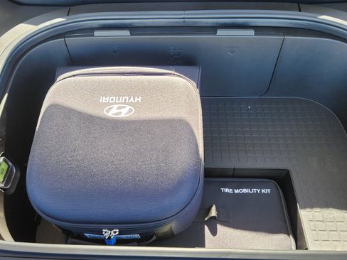 New 2026 Hyundai Ioniq 9 SE AWD/4WD image 38