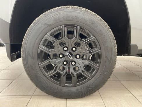 New 2026 Chevrolet Colorado W/T w/ WT Custom Package AWD/4WD image 8