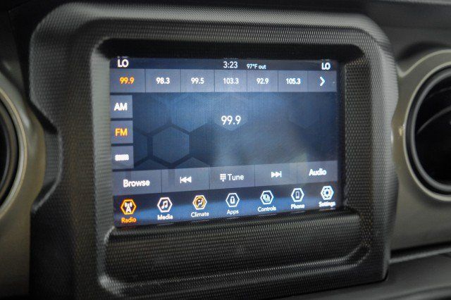Used 2021 Jeep Wrangler Unlimited Sport AWD/4WD image 31