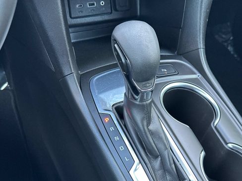 Used 2024 Chevrolet Equinox LT FWD image 21