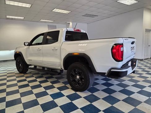 Used 2024 GMC Canyon Elevation w/ Trailering Package RWD image 5