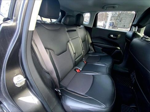 Used 2020 Jeep Compass Latitude w/ Cold Weather Group image 25