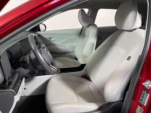 Certified 2025 Hyundai Kona SEL image 13