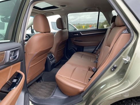 Used 2019 Subaru Outback 2.5i Touring w/ Popular Package #3A image 18