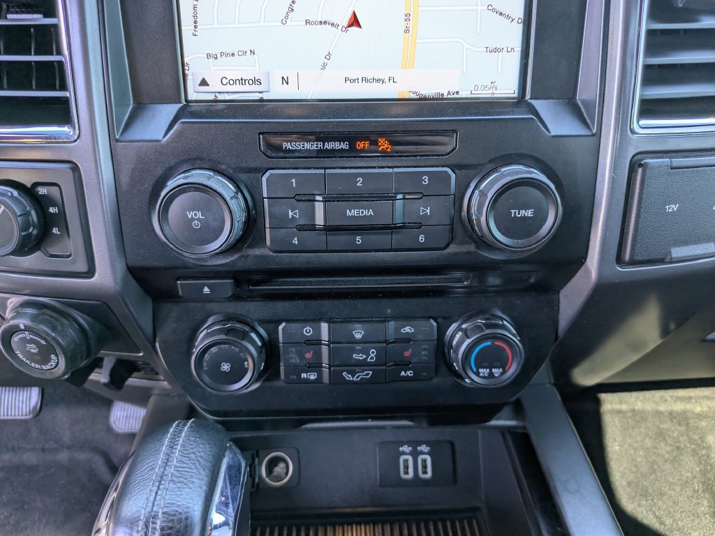 Used 2016 Ford F150 XLT w/ Equipment Group 302A Luxury AWD/4WD image 25