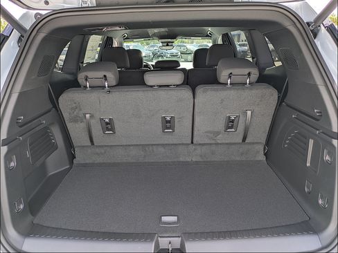 New 2026 GMC Acadia Elevation FWD image 13