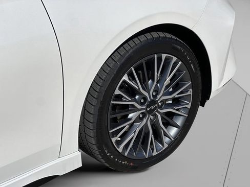 Used 2023 Kia Forte GT-Line w/ GT-Line Premium Package FWD image 29