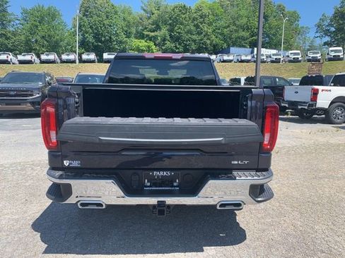 Used 2023 GMC Sierra 1500 SLT w/ SLT Premium Package AWD/4WD image 8