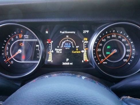 Used 2021 Jeep Gladiator Overland image 15