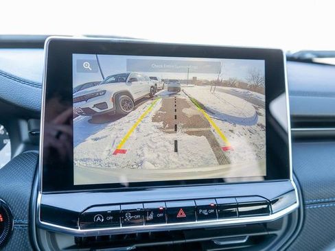 New 2026 Jeep Compass Limited image 21