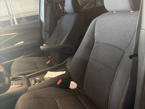 Used 2019 Honda Passport Sport image 10