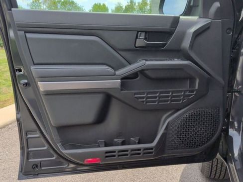 New 2026 Toyota Tacoma SR5 AWD/4WD image 9