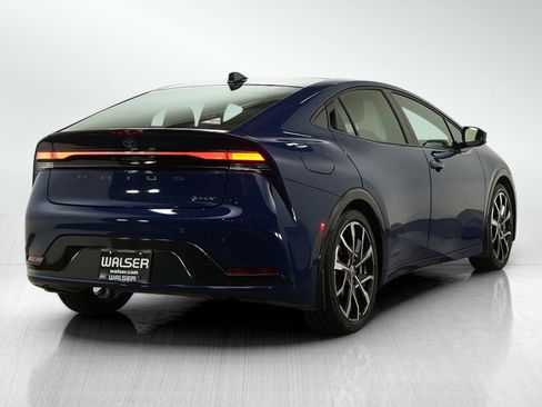 Used 2025 Toyota Prius Plug-In Hybrid image 5