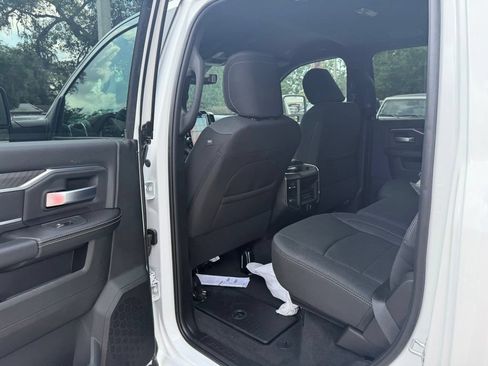New 2026 RAM 3500 Big Horn AWD/4WD image 32