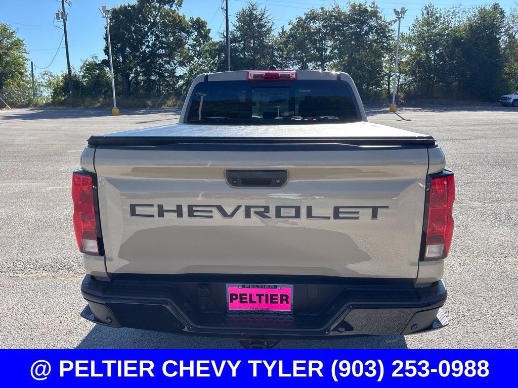 Used 2023 Chevrolet Colorado W/T w/ Technology Package RWD image 6