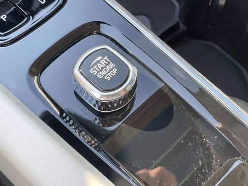 Used 2023 Volvo XC60 T8 Ultimate w/ Protection Package Premier image 27